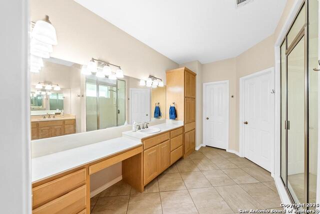 Listing photo id 17 for 100 Glen Lakes Ct W