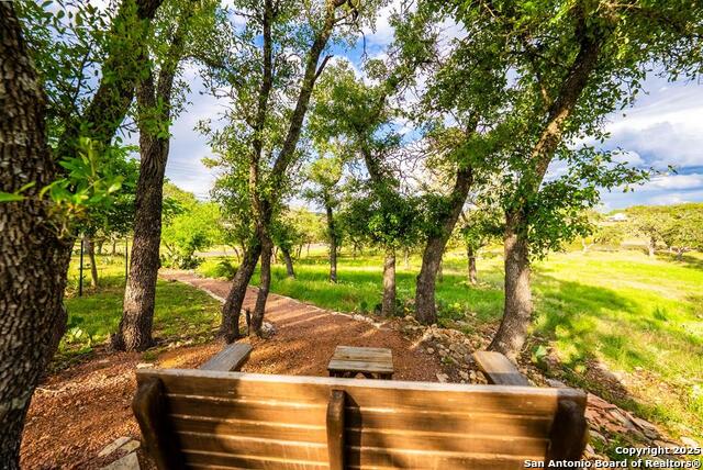 Listing photo id 43 for 100 Glen Lakes Ct W