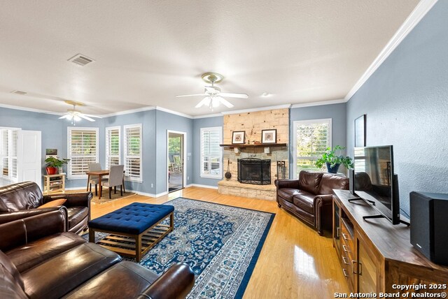 Listing photo id 5 for 100 Glen Lakes Ct W