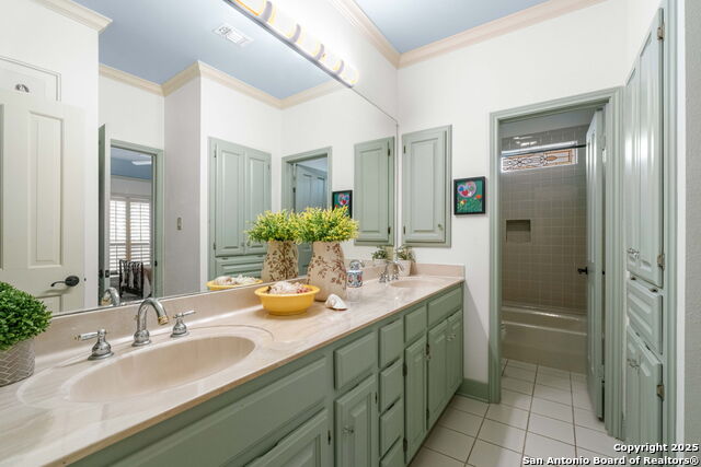 Image 11 of 40 For 74 Granburg Circle