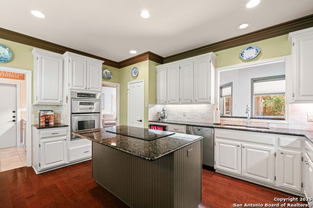 Image 14 of 40 For 74 Granburg Circle