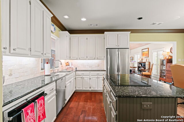 Image 15 of 40 For 74 Granburg Circle
