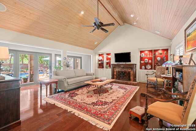 Image 22 of 40 For 74 Granburg Circle
