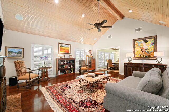 Image 25 of 40 For 74 Granburg Circle