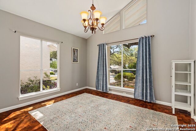 Listing photo id 9 for 13018 Country Trl