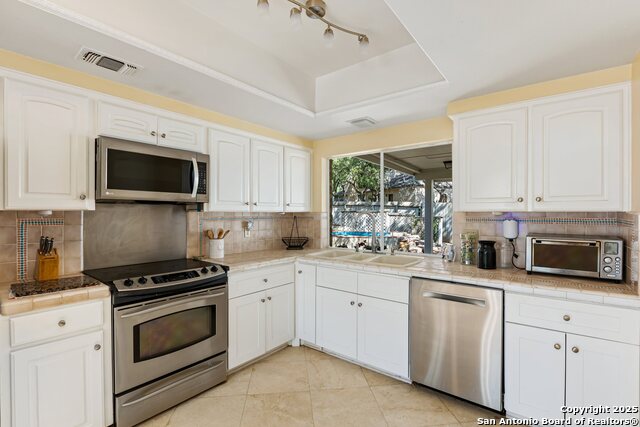 Listing photo id 23 for 13018 Country Trl