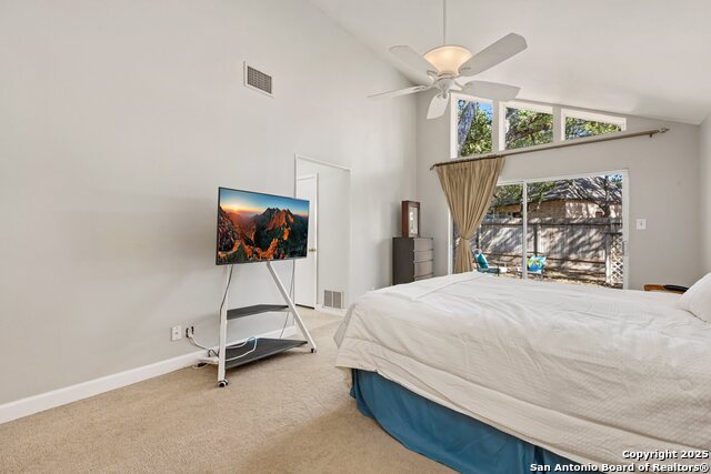 Listing photo id 27 for 13018 Country Trl