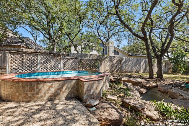 Listing photo id 49 for 13018 Country Trl