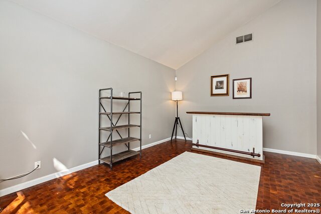 Listing photo id 6 for 13018 Country Trl