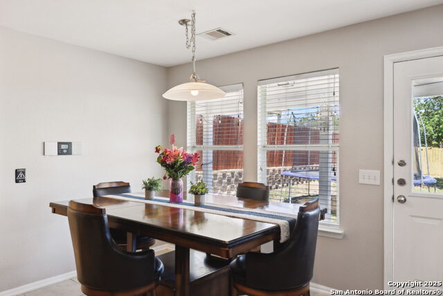 Listing photo id 13 for 9718 Falcon Bay