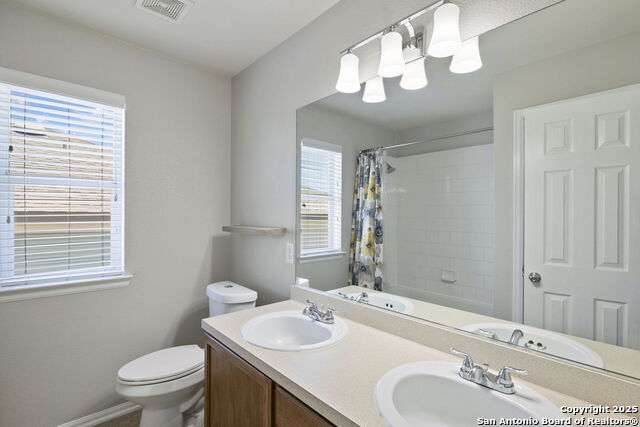 Listing photo id 25 for 9718 Falcon Bay