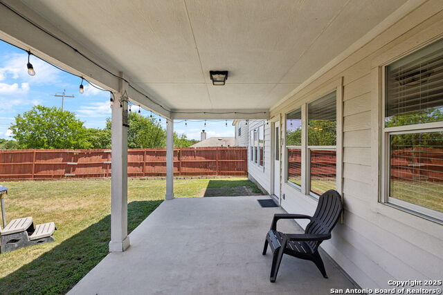 Listing photo id 28 for 9718 Falcon Bay