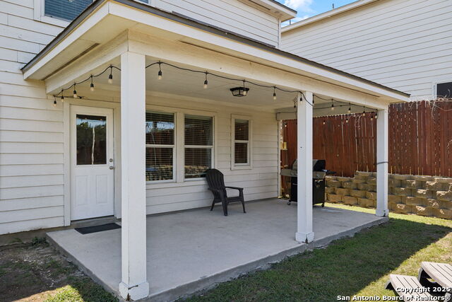 Listing photo id 29 for 9718 Falcon Bay