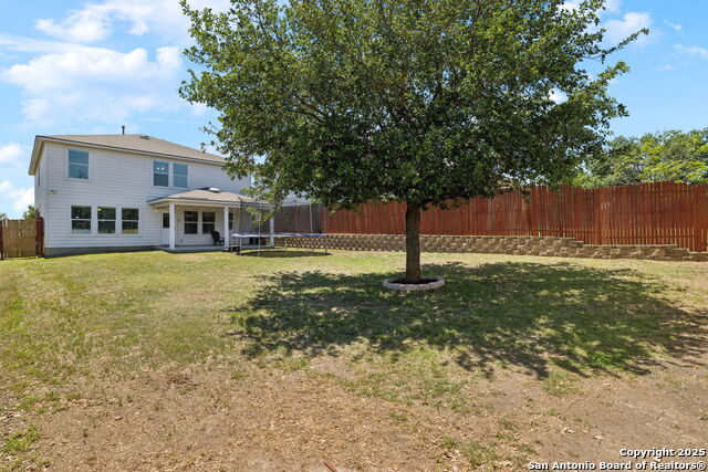 Listing photo id 31 for 9718 Falcon Bay