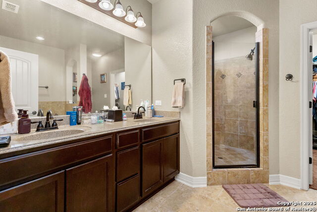 Image 11 of 33 For 13706 Trailside