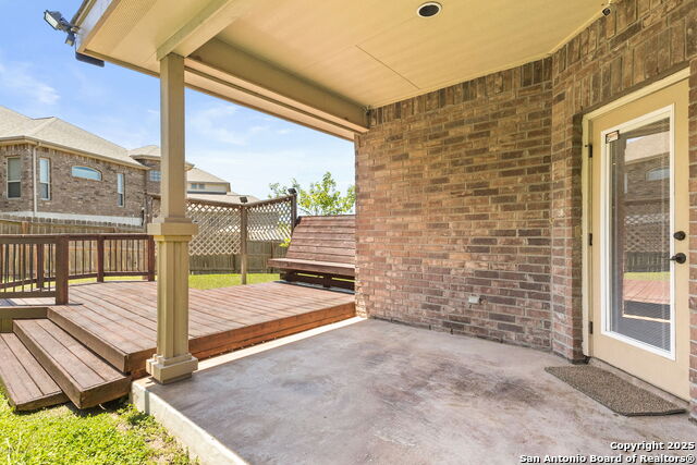 Image 18 of 33 For 13706 Trailside