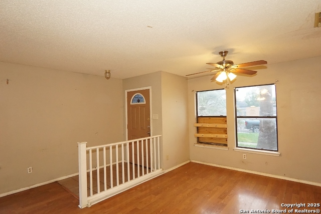 Image 7 of 43 For 2214 Juniper Hill