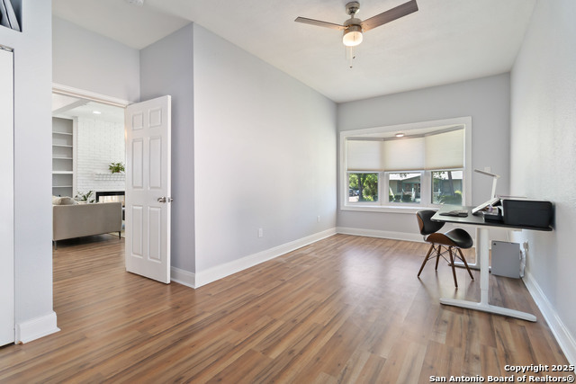Listing photo id 8 for 944 Fulton