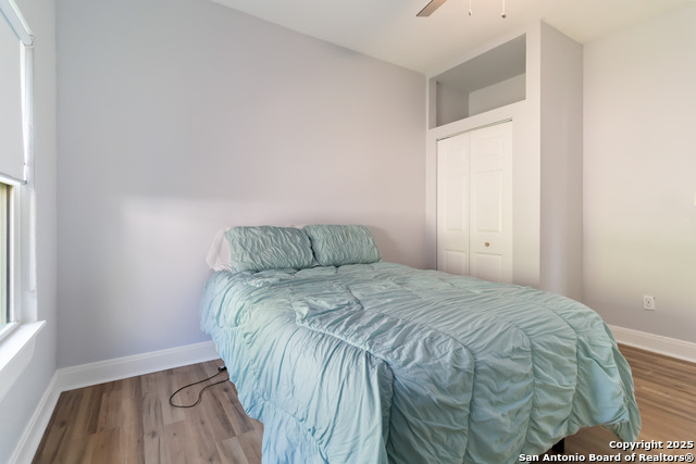 Listing photo id 23 for 944 Fulton