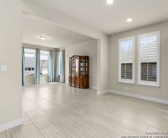Listing photo id 8 for 28114 Versant Hills