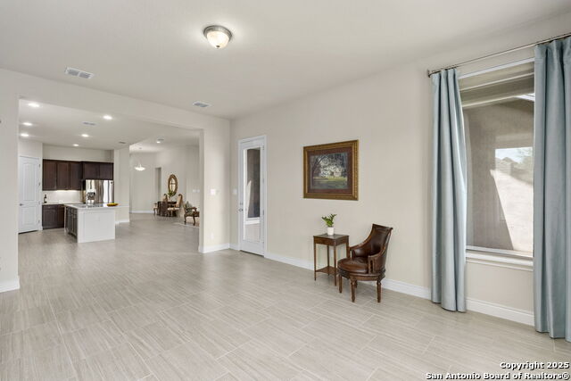Listing photo id 10 for 28114 Versant Hills