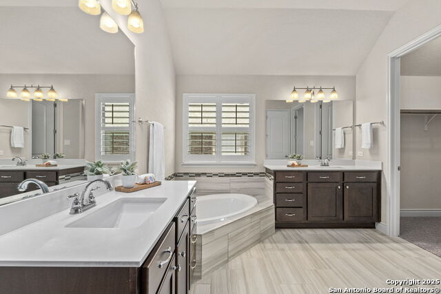 Listing photo id 15 for 28114 Versant Hills