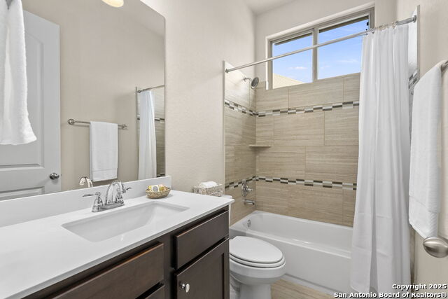 Listing photo id 17 for 28114 Versant Hills