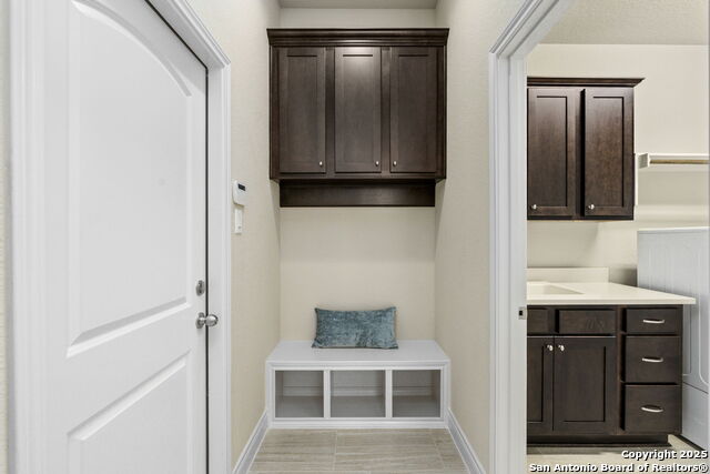 Listing photo id 24 for 28114 Versant Hills