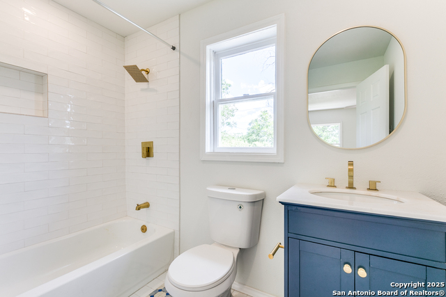 Listing photo id 27 for 123 Mandalay W