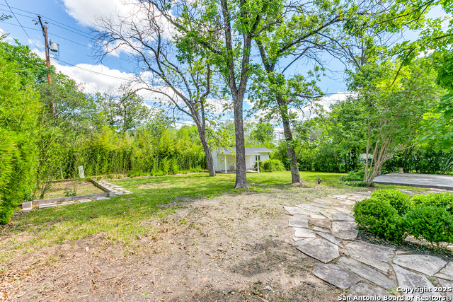 Listing photo id 28 for 123 Mandalay W
