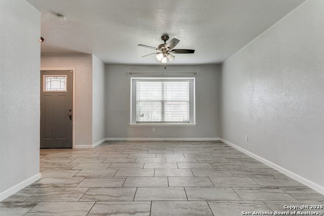 Image 9 of 25 For 4439 Tropical Dr.