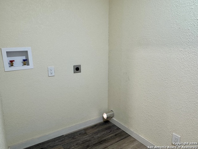 Listing photo id 12 for 309 Mill Street W