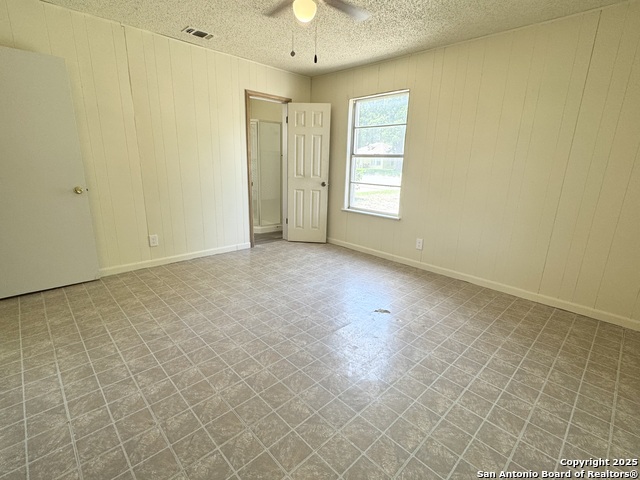 Listing photo id 19 for 309 Mill Street W