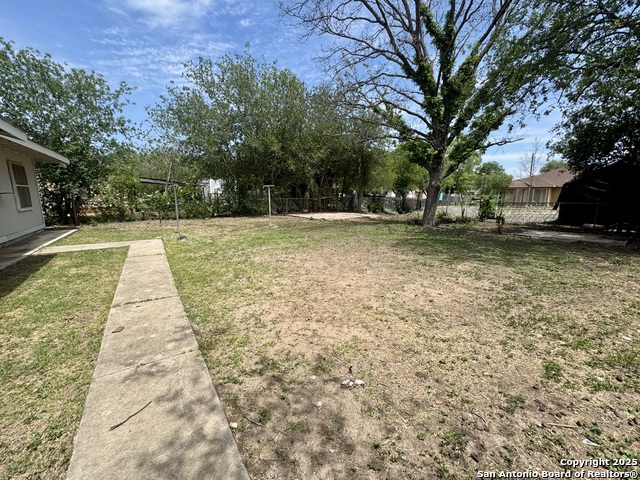 Listing photo id 27 for 309 Mill Street W
