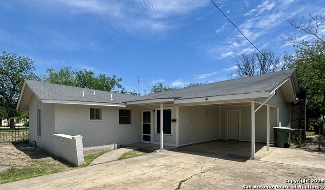 Listing photo id 1 for 309 Mill Street W