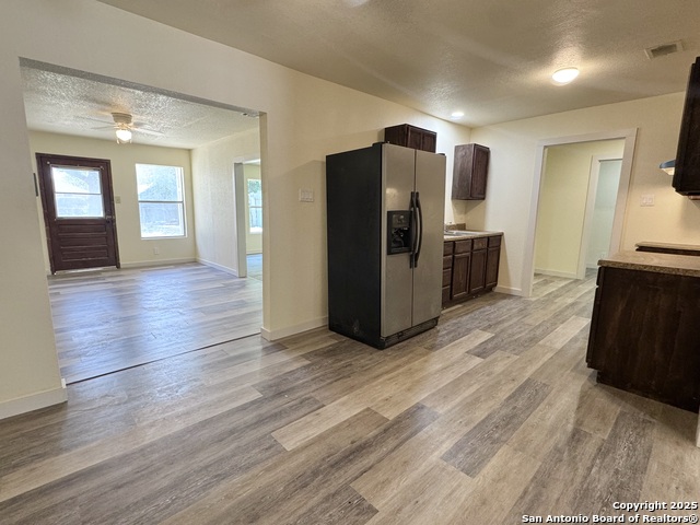 Listing photo id 6 for 309 Mill Street W