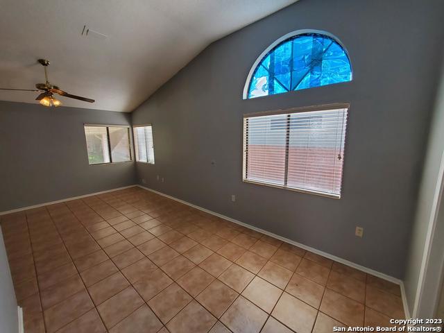 Image 11 of 24 For 8314 Clays Pt