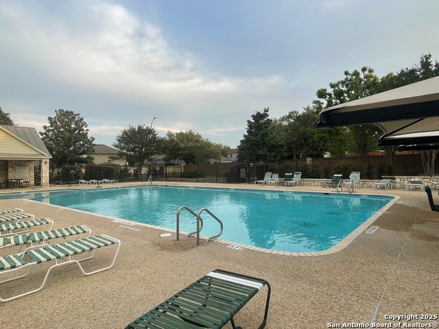 Image 25 of 29 For 21503 Rio Comal