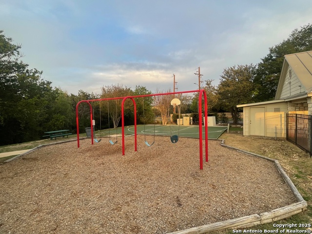 Image 27 of 29 For 21503 Rio Comal