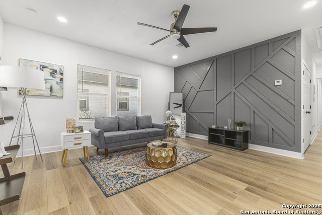 Image 6 of 25 For 1527 French Place W