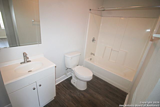 Image 11 of 12 For 232 Cornell Ave  101