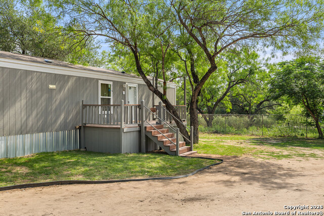 Details for 218 Fawn St , Kingsland, TX 78639