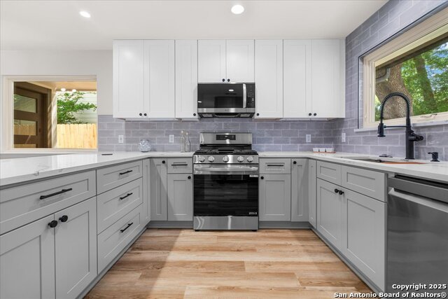 Image 11 of 30 For 9717 Anderson Village Dr