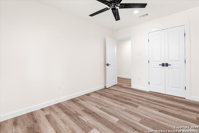 Image 22 of 30 For 9717 Anderson Village Dr