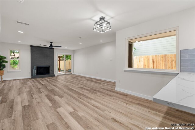 Image 6 of 30 For 9717 Anderson Village Dr