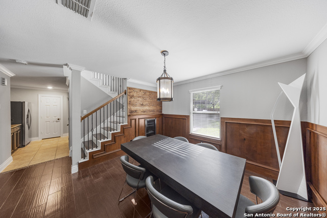 Image 18 of 38 For 11010 Hillsdale Loop