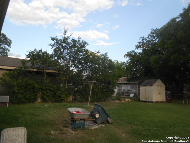 Image 6 of 17 For 306 Formosa  