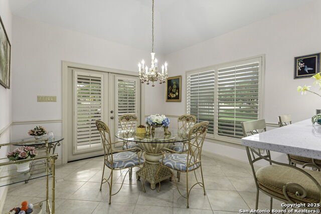 Listing photo id 10 for 2 Worthsham