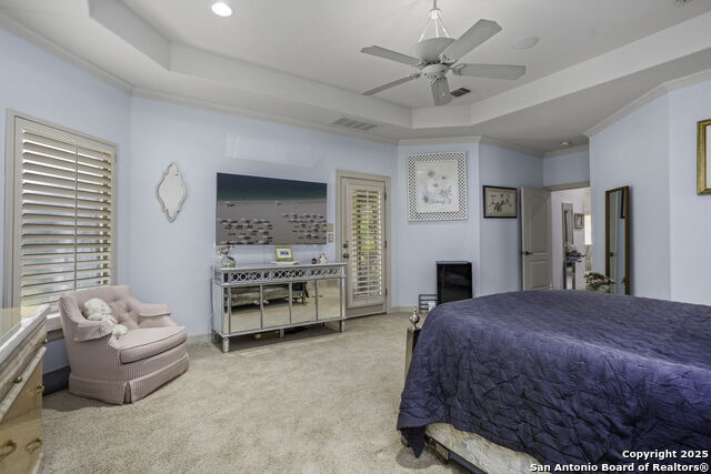 Listing photo id 16 for 2 Worthsham