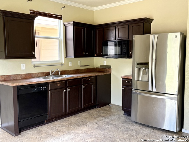 Listing photo id 9 for 2211 Mission Verde